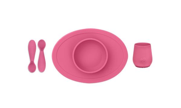 Ezpz комплект за хранене 4 + месеца - подложка, лъжичка и чашка Розов