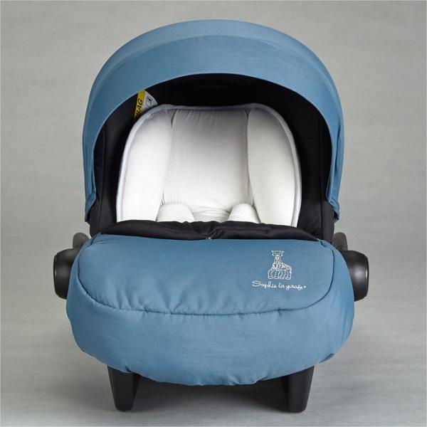 Renolux: Бебешки стол - кошница за кола с адаптори за закачане на Renolux количка 0-13 кг със Софи Жирафчето