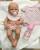 Nines D'Onil: Розово бебе с бутилка, рокля и одеяло