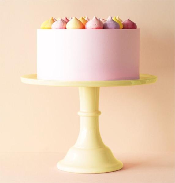 A little lovely company: Поставка за торта: Голяма - Жълта
