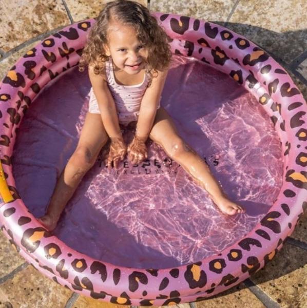 Swim Essentials: Надуваем басейн Ø60см. с две въздушни камери за бебета от 0 месеца - "Purple Leopard"