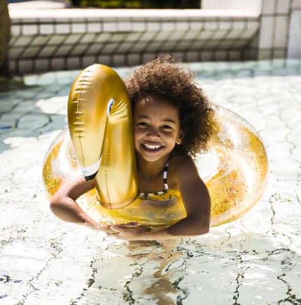Swim Essentials: Пояс ⌀56 см. за деца от 3+ години - "Gold Swan Glitter"
